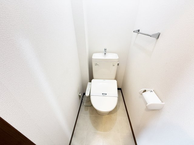 ドルフ東久万のトイレ
