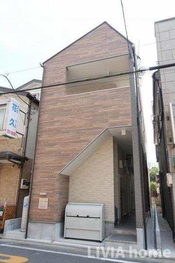 川崎市幸区塚越２丁目のアパートの外観