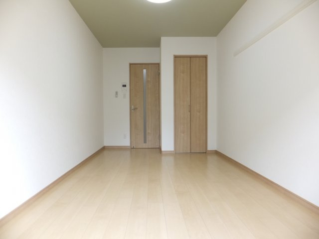 Royal Court下総中山の洋室