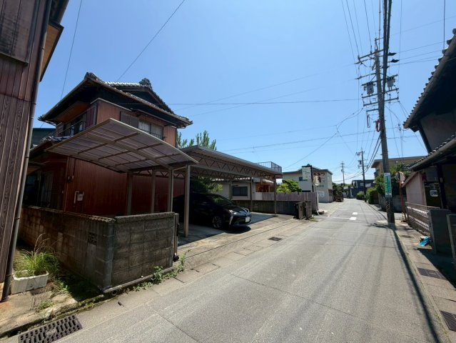 【前面道路含む現地写真】の画像