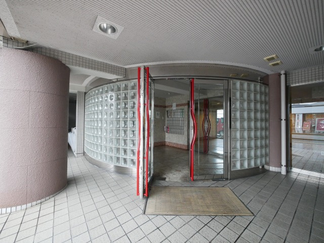 清喜スカイマンション二日市のエントランス