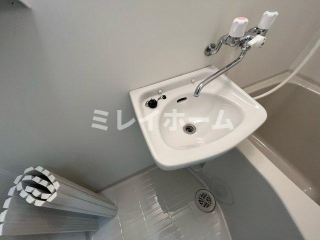 ルークス雑色の洗面所