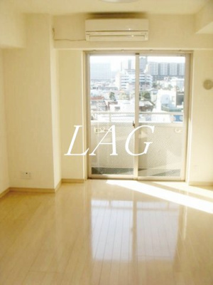 【居間・リビング】 | フレア平井 | 洋室のお部屋です。