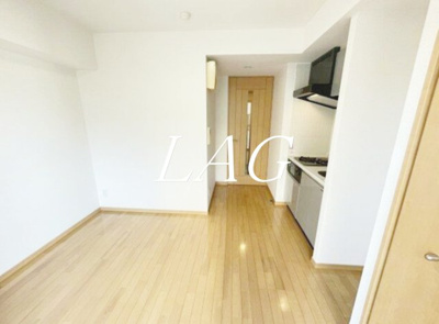 【居間・リビング】 | アプレシティ大島 | 洋室のお部屋です。