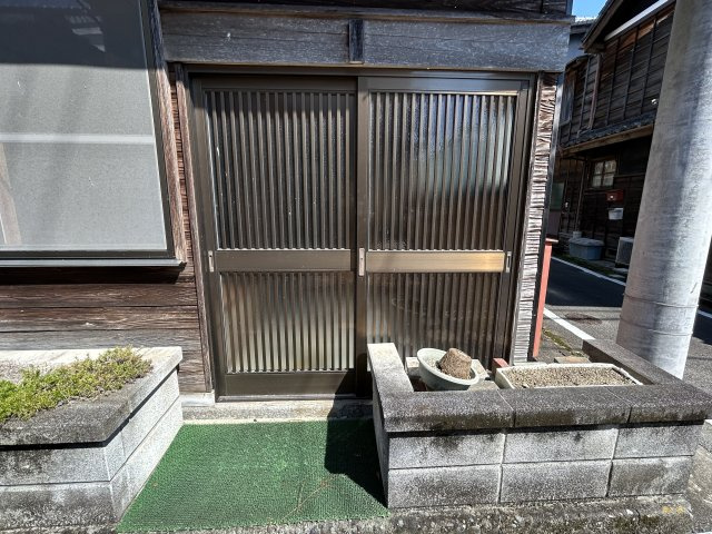 那賀郡那賀町阿井字杉の久保中古戸建の玄関