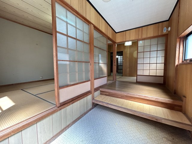 那賀郡那賀町阿井字杉の久保中古戸建の玄関