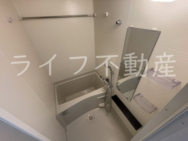 アドバンス大阪リーヴァの浴室|きれいなお風呂です