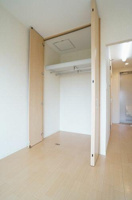 洋室のクローゼットです♪