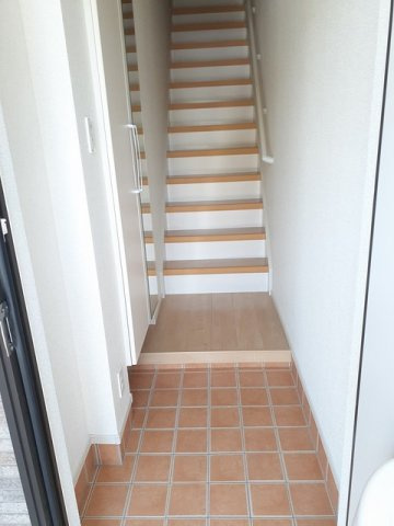 サクラ　ヴィレッジ　クルメ　Ⅱの玄関|シューズボックス付きの玄関です★