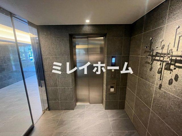 ドゥーエ蒲田南のエントランス