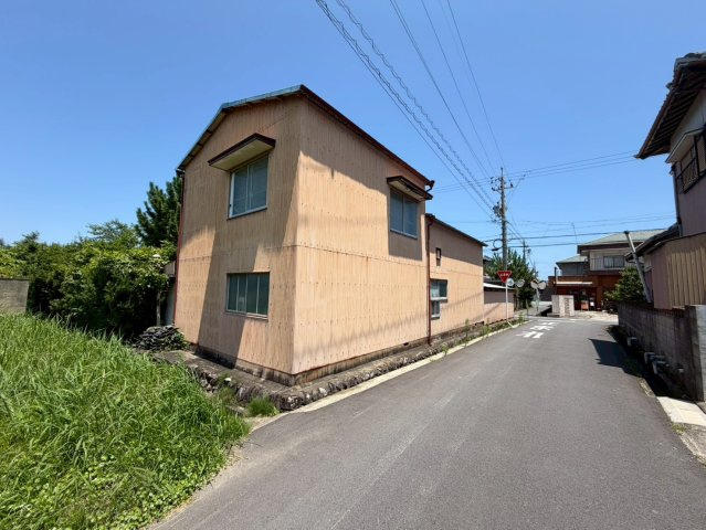 【前面道路含む現地写真】の画像