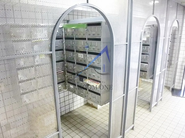トップルーム新宿公園第２のその他共用部分|集合ポストです。