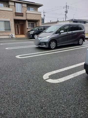 アンソレイユＡのその他|駐車スペースもあります☆