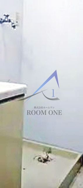 コスモハイツ伊藤の設備|洗濯機置き場です。