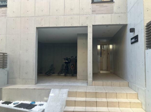 CREAL学芸大学のエントランス