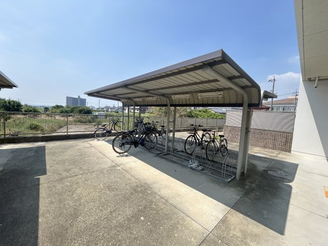 【駐輪場】の画像