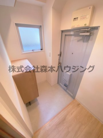 【玄関】 | 　橋爪ビル | 明るい玄関です