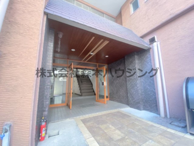 【エントランス】 | 　橋爪ビル | ゆとりのあるエントランスです
