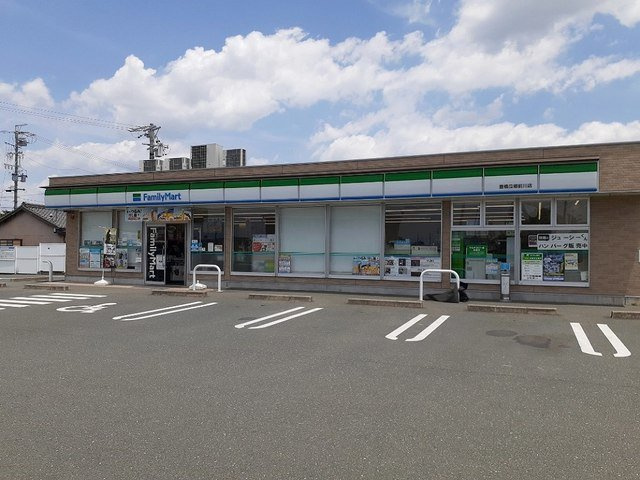サニー　ブルックの周辺|ファミリーマートまで650m