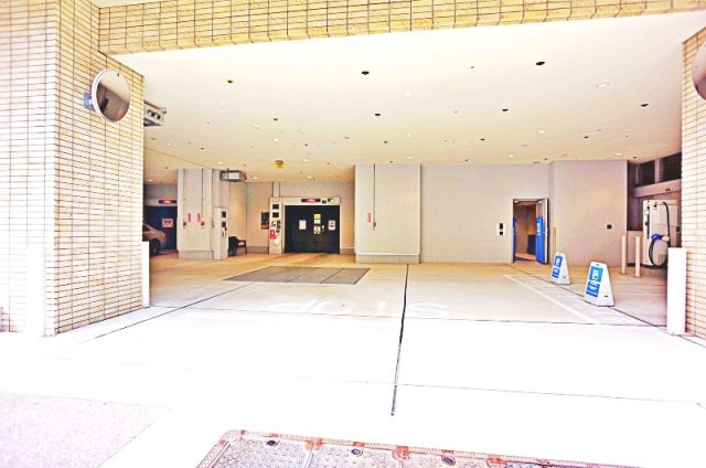 ブランズタワー梅田Ｎｏｒｔｈの駐車場