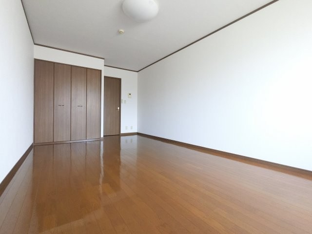 【寝室】