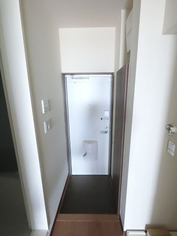 【玄関】