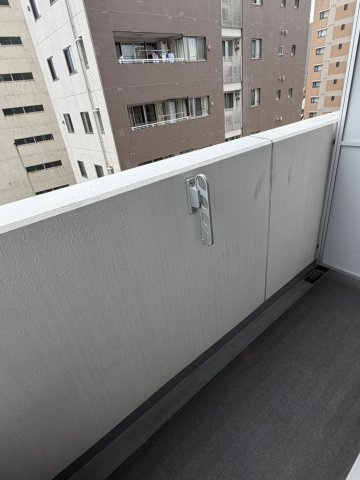 プライマル上野EASTのバルコニー