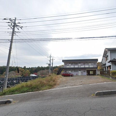 群馬県渋川市　一棟アパートの駐車場
