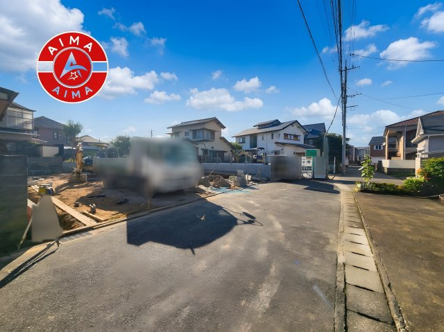 福岡市城南区友丘1丁目第2-2棟（1号棟）　の前面道路含む現地写真|見学の時間などお気軽にお問い合わせ下さい。