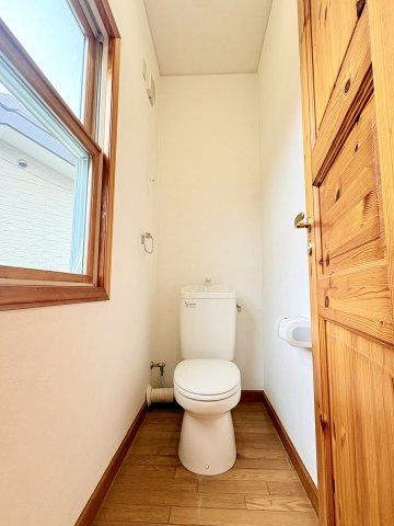 売中古戸建　中央区雄踏町宇布見のトイレ|2階にもトイレあります。