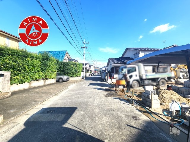 福岡市城南区友丘1丁目第2-2棟（2号棟）　の外観|前面道路含む現地の写真です。
