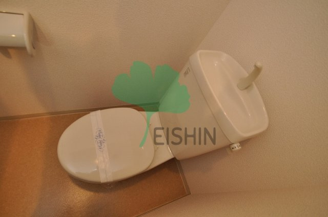 クレフラスト空港北B棟のトイレ|清潔感のあるトイレです。