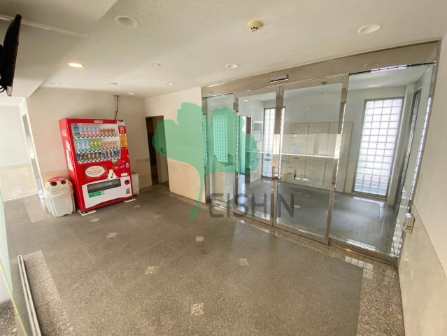 カマラード吉塚のエントランス