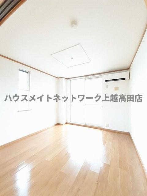 グレースＡの居間・リビング|洋室
