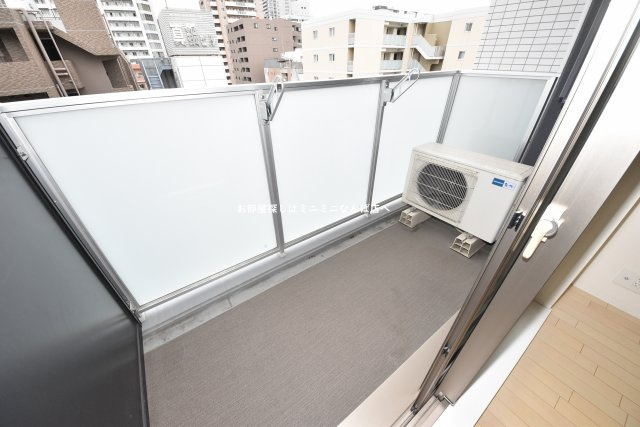 ドゥーエ立売堀のバルコニー