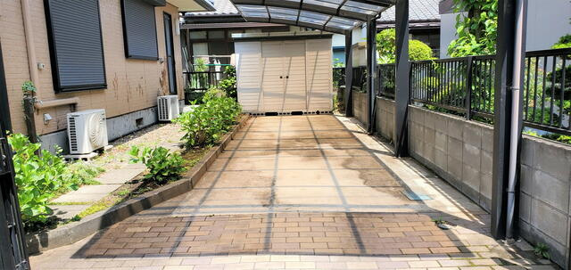 宇都宮市泉が丘5丁目　5ＳＤＫ　中古住宅の庭|車庫