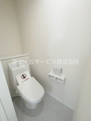 【トイレ】 | 島田市御仮屋町 新築一戸建て A号棟 | 2階トイレです