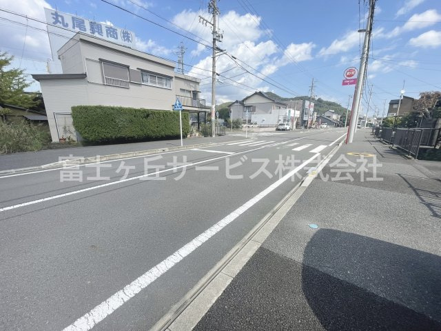 【前面道路含む現地写真】 | 島田市御仮屋町 新築一戸建て A号棟 | 前面道路含む現地写真です