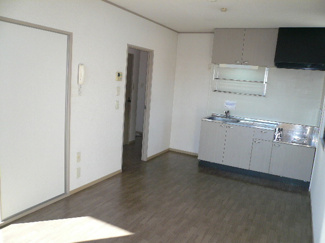 違うお部屋の写真です。ご参考下さい。
