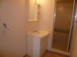 違うお部屋の写真です。ご参考下さい。