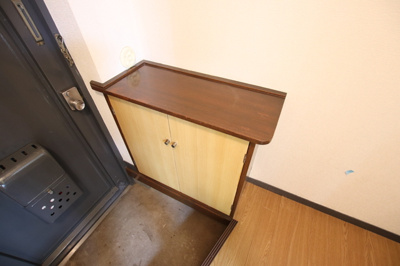 ★シューズＢＯＸあり　上に小物が置けます★