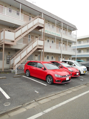 ★敷地内駐車場★（空き確認・使用料等詳細はご確認下さい）