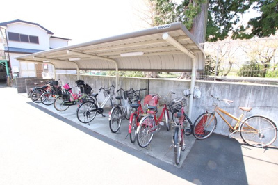 屋根付き駐輪場