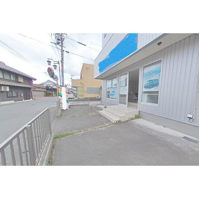 垂井町事務所のエントランス