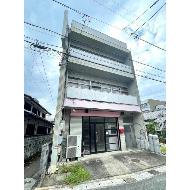 岐阜市京町１丁目のアパートの外観