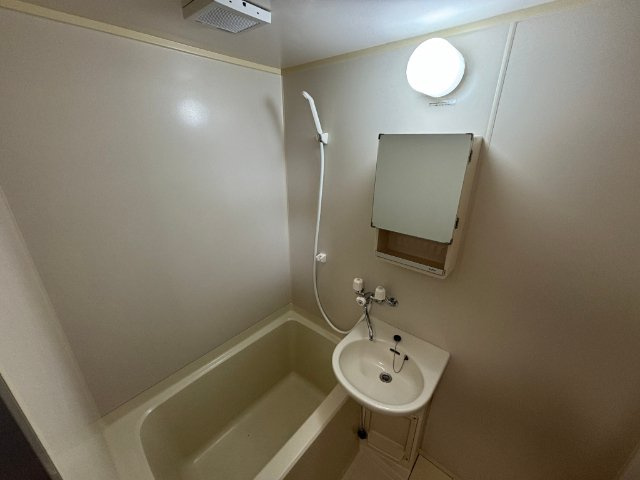 みさきが丘ハイツの浴室
