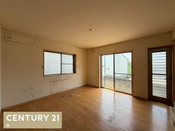 和歌山市木ノ本　中古戸建の居間・リビング