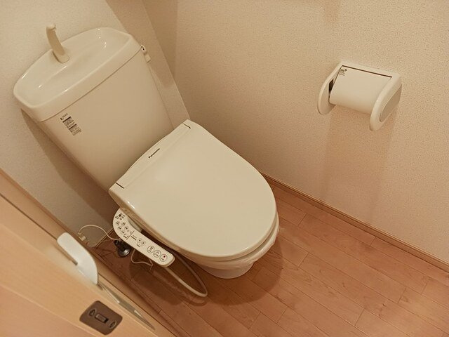 マ－ブル　Ⅱのトイレ|清潔感のあるトイレです