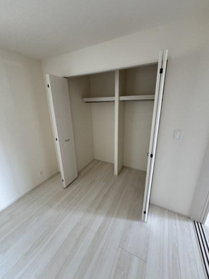 【収納】 | リーブルファイン草加稲荷４期 | 写真は同タイプの別のお部屋のものです。