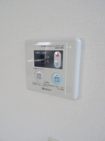 中川マンションのキッチン|★給油リモコン★